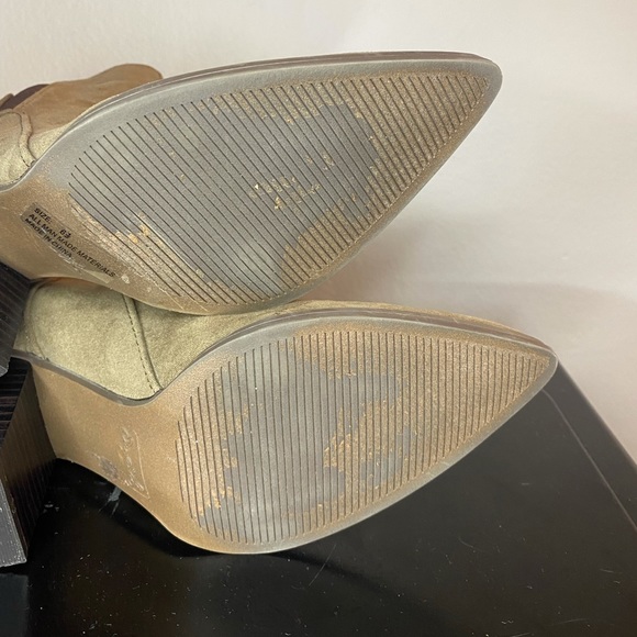 Qupid Booties - Picture 9 of 9